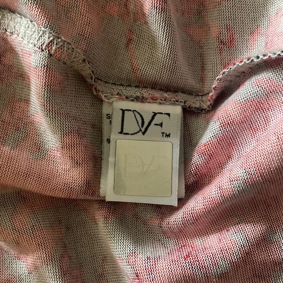 DIANE VON FURSTENBURG Irina silk wrap dress size 2 - Picture 5 of 16